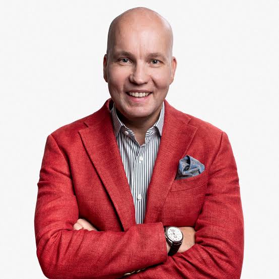 Kim Väisänen, Hallituksen puheenjohtaja, Rowly